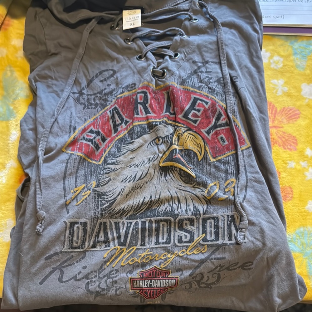 Harley-Davidson Gray and Red Short Sleeve Tee